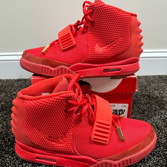 Nike Air Yeezy 2 SP Kanye West Red October Sneakers 2014 - Picture 2 of 15